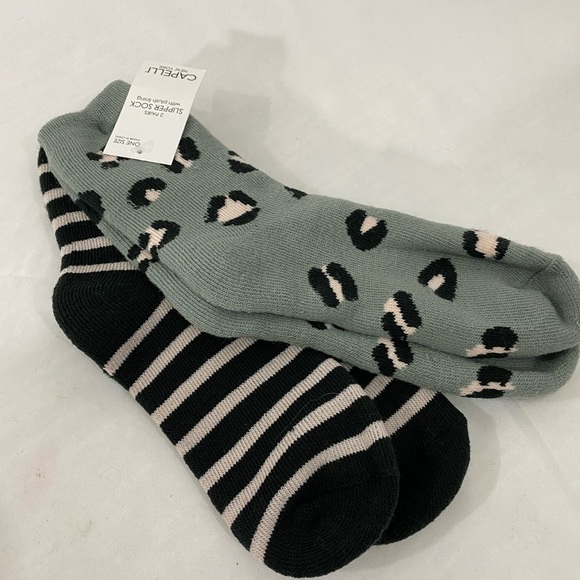 Capelli of New York Accessories - NWT Capellini Slipper Socks